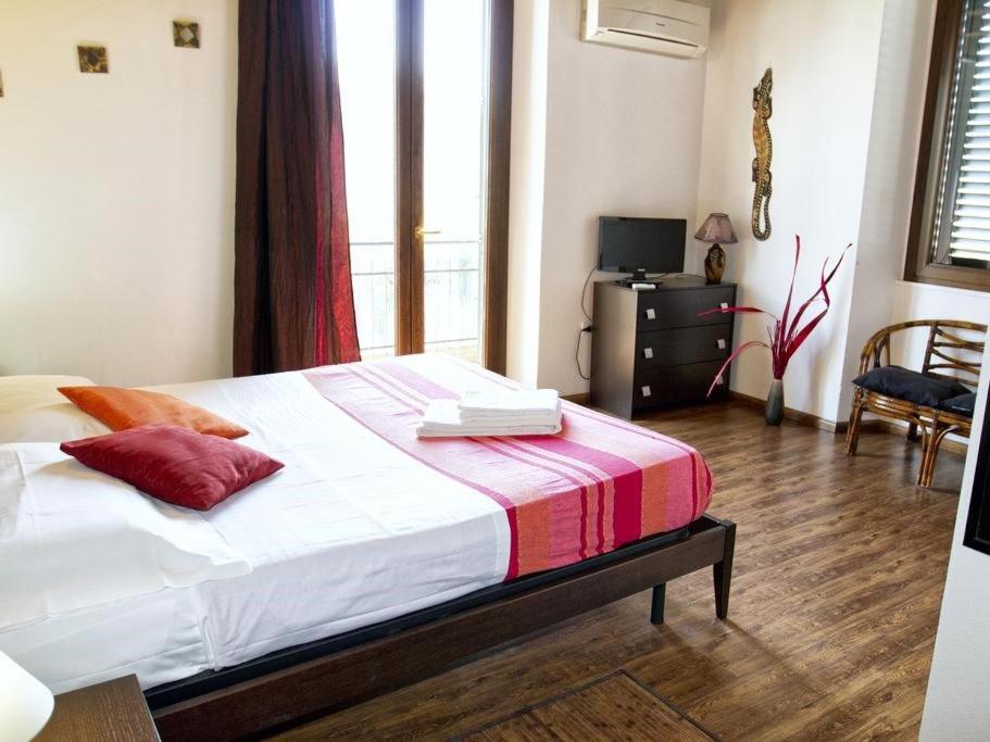Cuscino E Cappuccino B&B Alghero Kültér fotó